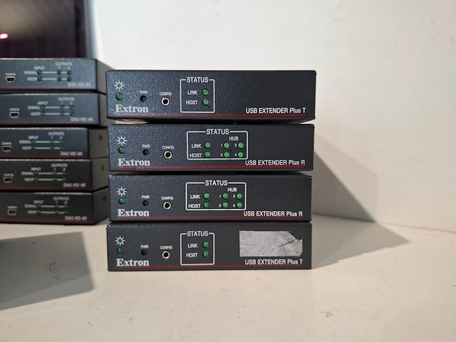 Partij diverse professionele av apparatuur, neovo, extron - afbeelding 4 van  10