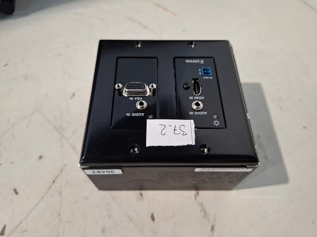 Partij diverse professionele av apparatuur, neovo, extron - afbeelding 8 van  10