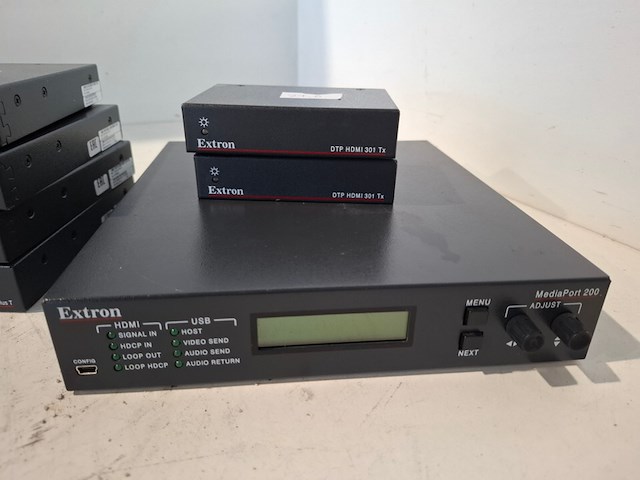 Partij diverse professionele av apparatuur, neovo, extron - afbeelding 4 van  8