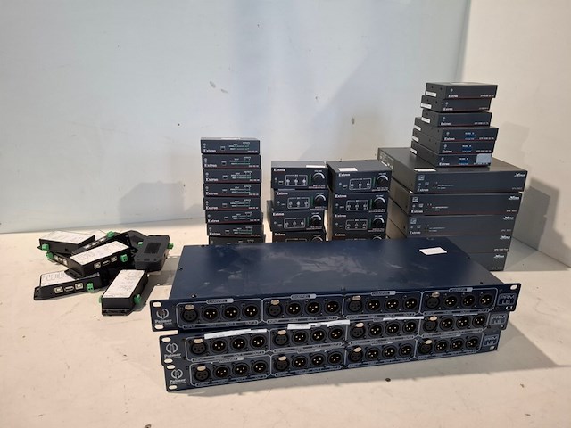 Partij diverse professionele av apparatuur, palmer, extron, neets - afbeelding 1 van  10
