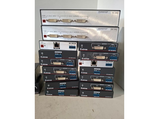 Partij diverse professionele av apparatuur, roland, extron - afbeelding 8 van  10