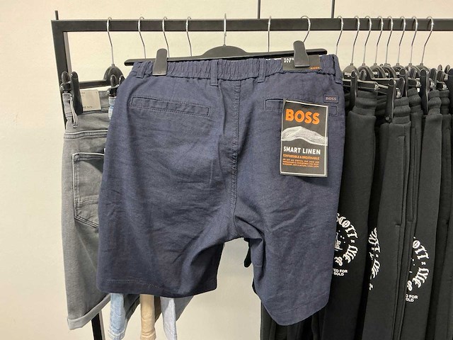 Partij diverse purepath/hugoboss/lyle&scott heren broeken/shorts/joggers (17x) - afbeelding 2 van  23