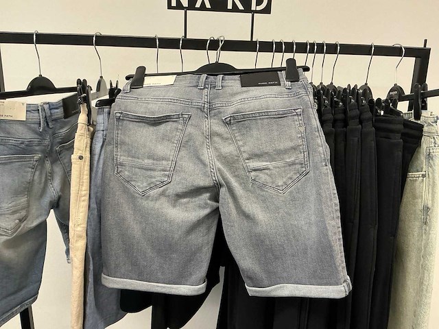 Partij diverse purepath/hugoboss/lyle&scott heren broeken/shorts/joggers (17x) - afbeelding 7 van  23