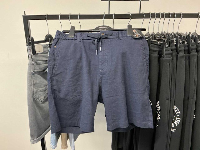 Partij diverse purepath/hugoboss/lyle&scott heren broeken/shorts/joggers (17x) - afbeelding 23 van  23