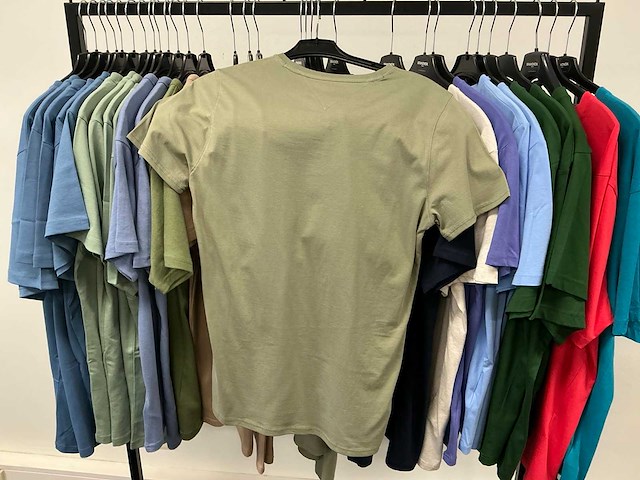 Partij diverse purepath/tommyjeans/calvinklein/lacoste heren t-shirts (32x) - afbeelding 6 van  27