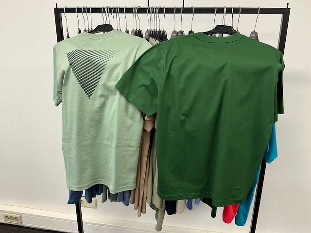 Partij diverse purepath/tommyjeans/calvinklein/lacoste heren t-shirts (32x) - afbeelding 24 van  27