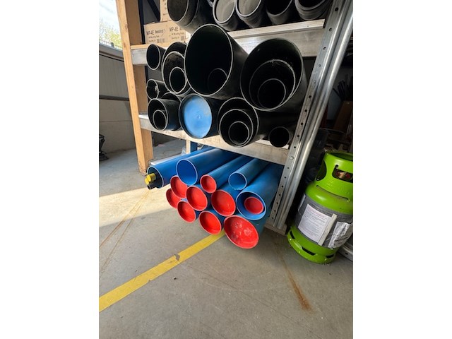 Partij diverse pvc buizen en installatiemateriaal o.a. dyka en geberit - afbeelding 6 van  13