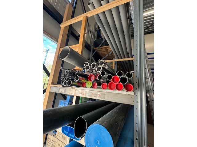 Partij diverse pvc buizen en installatiemateriaal o.a. dyka en geberit - afbeelding 10 van  13