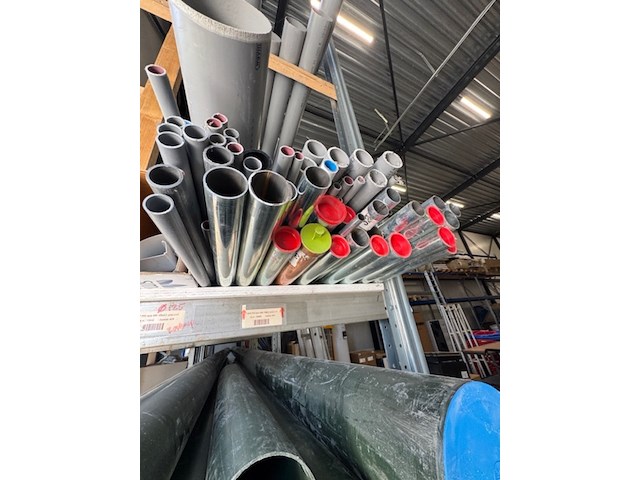 Partij diverse pvc buizen en installatiemateriaal o.a. dyka en geberit - afbeelding 11 van  13