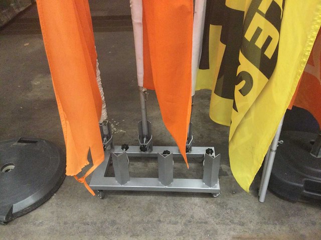 Partij diverse reclamebanners - afbeelding 2 van  2