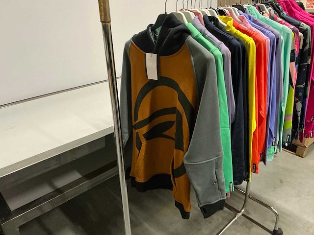 Partij diverse rehall bovenkleding (47x) - afbeelding 9 van  16