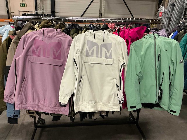 Partij diverse rehall dames snow jackets (61x) - afbeelding 4 van  33