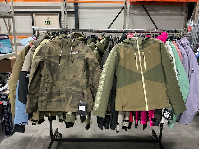 Partij diverse rehall dames snow jackets (61x) - afbeelding 6 van  33