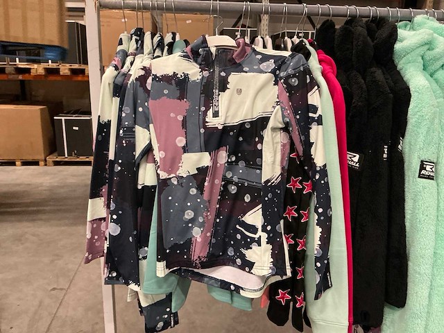 Partij diverse rehall girls kleding (36x) - afbeelding 12 van  25