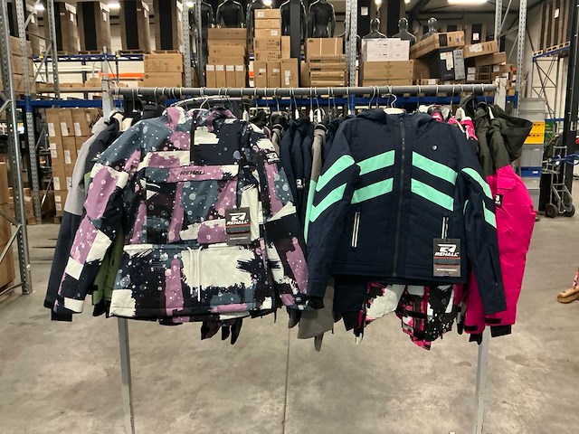 Partij diverse rehall girls snow jackets (36x) - afbeelding 8 van  13
