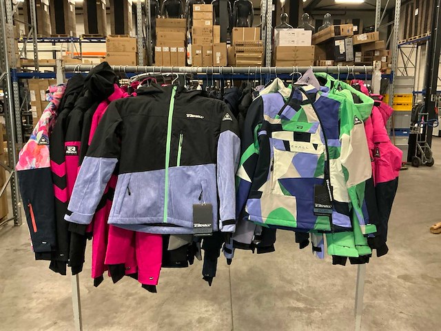 Partij diverse rehall girls snow jackets (36x) - afbeelding 9 van  13