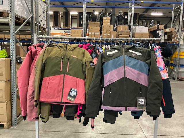 Partij diverse rehall girls snow jackets (38x) - afbeelding 10 van  16