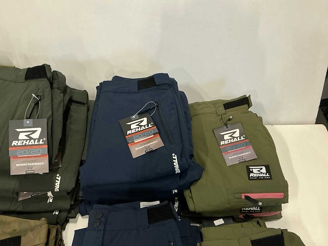 Partij diverse rehall girls&boys snowpants (46x) - afbeelding 23 van  26