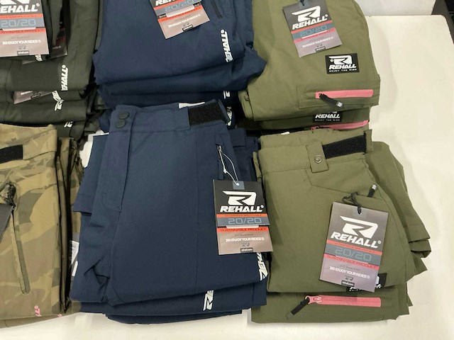 Partij diverse rehall girls&boys snowpants (46x) - afbeelding 24 van  26