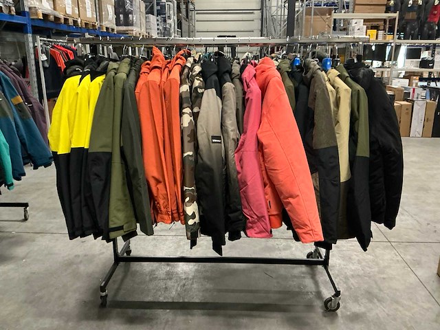 Partij diverse rehall heren snow jackets (45x) - afbeelding 12 van  23