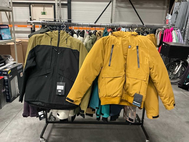 Partij diverse rehall heren snow jackets (45x) - afbeelding 17 van  23