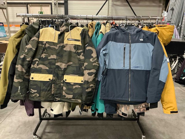 Partij diverse rehall heren snow jackets (45x) - afbeelding 19 van  23