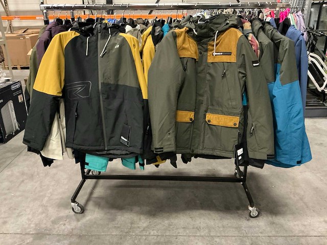 Partij diverse rehall heren (snow) jackets (50x) - afbeelding 17 van  18