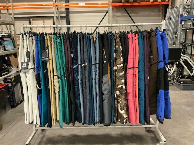 Partij diverse rehall heren snow pants (45x) - afbeelding 1 van  8