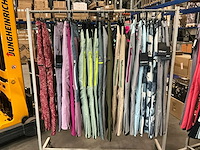 Partij diverse rehall womens snowpants (96x) - afbeelding 21 van  26