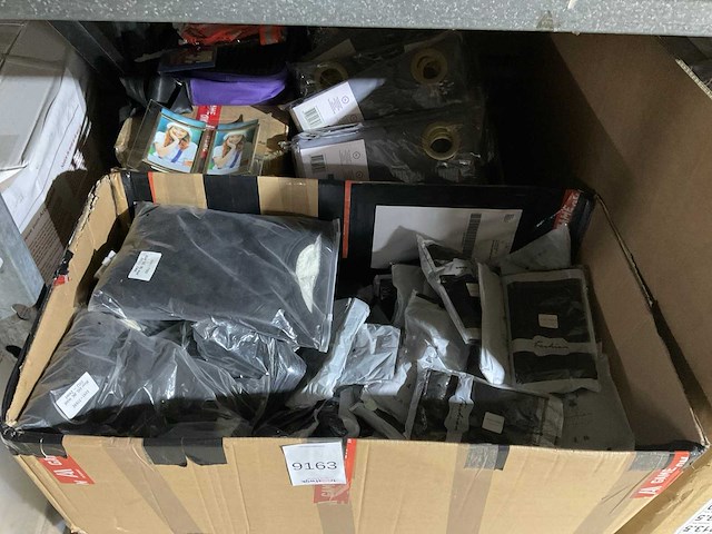 Partij diverse retail producten - afbeelding 1 van  6