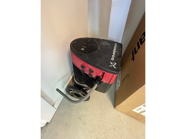 Partij diverse retouren en onderdelen grundfos, vaillant en itho daalderop - afbeelding 11 van  18