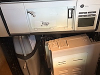 Partij diverse retouren en onderdelen grundfos, vaillant en itho daalderop - afbeelding 14 van  18