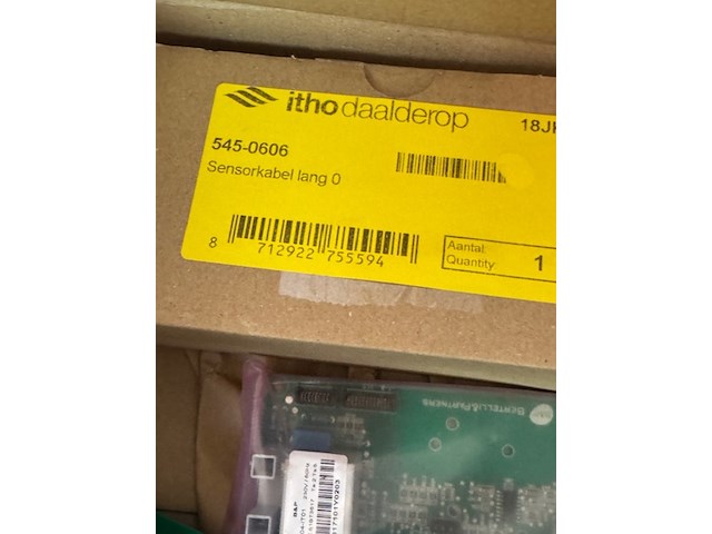 Partij diverse retouren en onderdelen grundfos, vaillant en itho daalderop - afbeelding 17 van  18