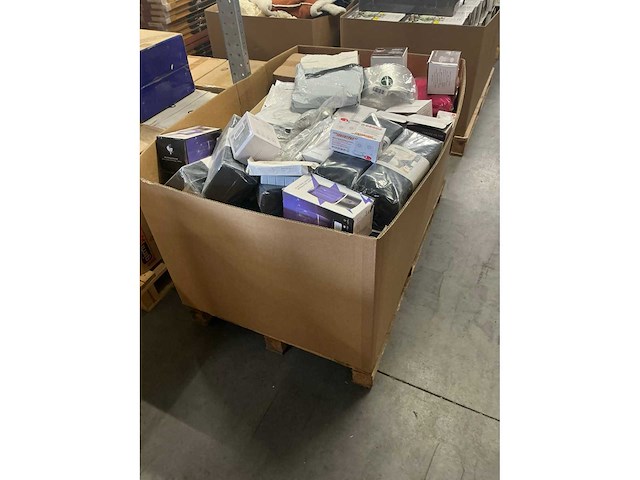 Partij diverse retouren - afbeelding 2 van  6