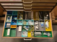 Partij diverse ringen/rozetten/overige installatie benodigdheden - afbeelding 3 van  25