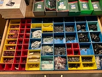 Partij diverse ringen/rozetten/overige installatie benodigdheden - afbeelding 16 van  25