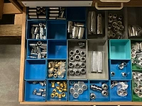 Partij diverse ringen/rozetten/overige installatie benodigdheden - afbeelding 25 van  25