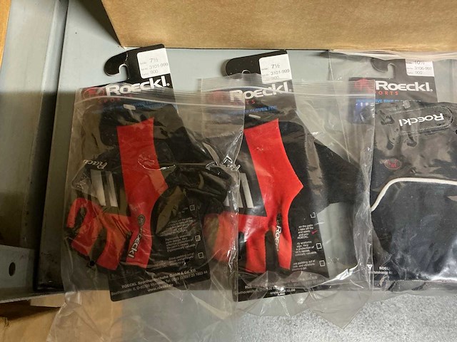Partij diverse roeckl handschoenen (345x) - afbeelding 2 van  5