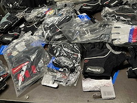 Partij diverse roeckl sports handschoenen (122x) - afbeelding 10 van  12