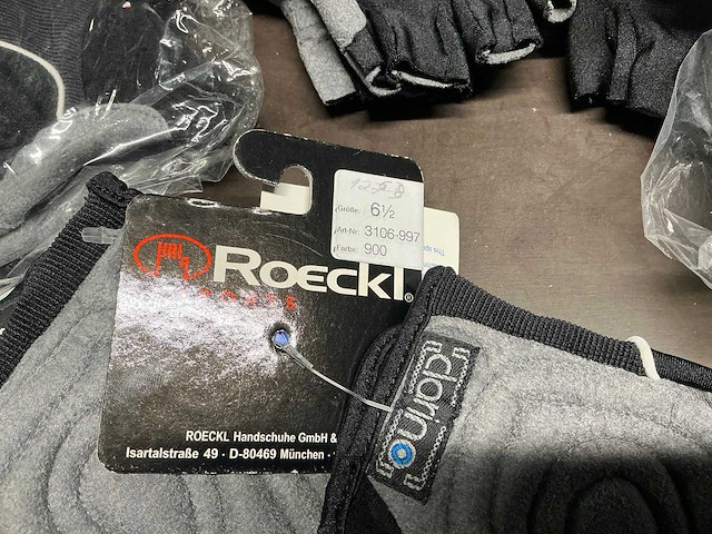Partij diverse roeckl sports handschoenen (122x) - afbeelding 11 van  12