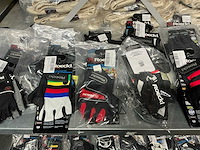 Partij diverse roeckl sports handschoenen (340x) - afbeelding 9 van  15