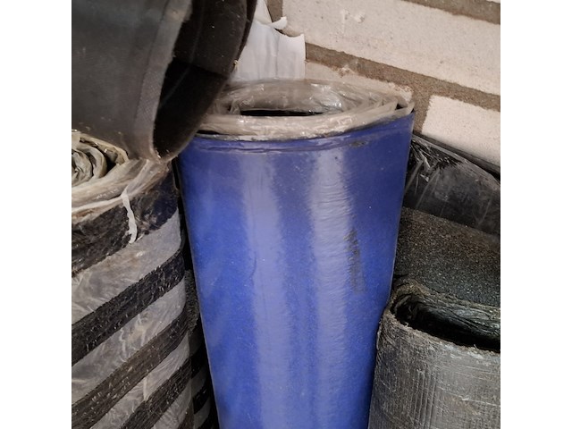 Partij diverse rollen dakleer - afbeelding 5 van  20