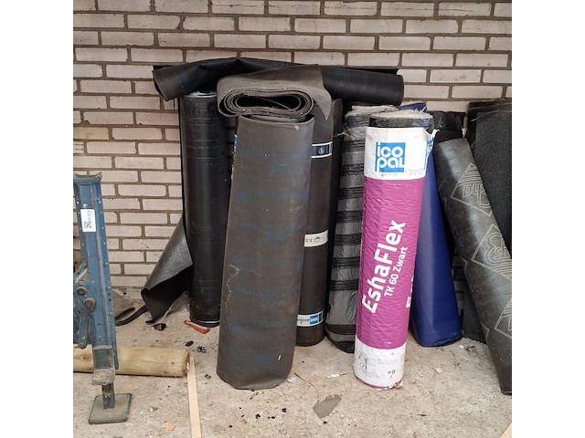 Partij diverse rollen dakleer - afbeelding 6 van  20