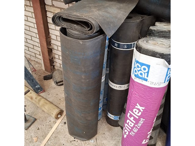 Partij diverse rollen dakleer - afbeelding 9 van  20