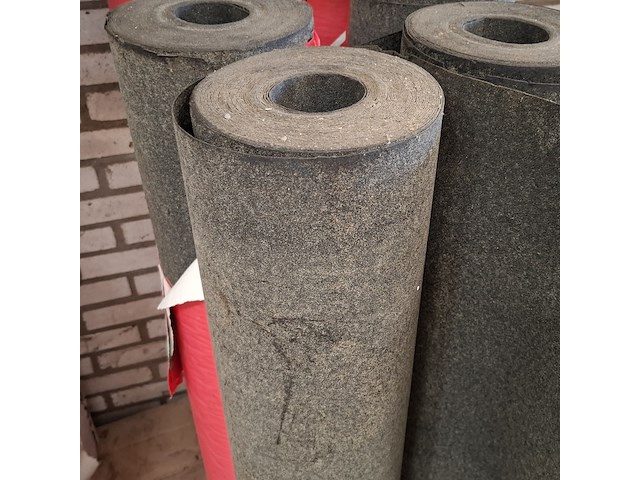 Partij diverse rollen dakleer - afbeelding 14 van  20