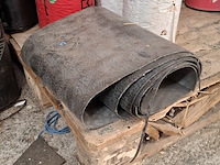 Partij diverse rollen dakleer - afbeelding 18 van  20