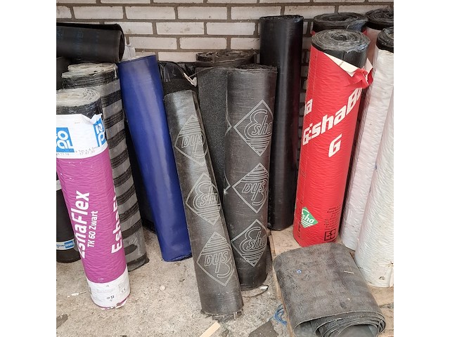 Partij diverse rollen dakleer - afbeelding 19 van  20