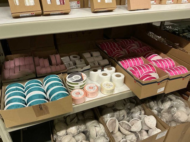 Partij diverse rollen lint (123x) - afbeelding 1 van  8