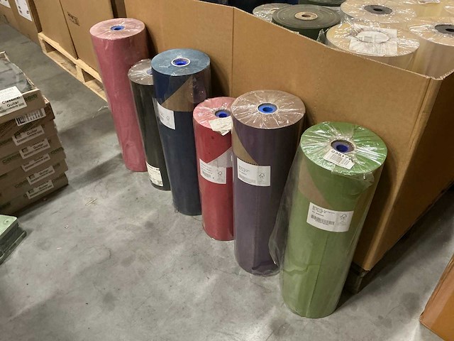 Partij diverse rollen papier/flower film (30x) - afbeelding 4 van  11