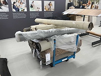 Partij diverse rollen tapijt en vinyl